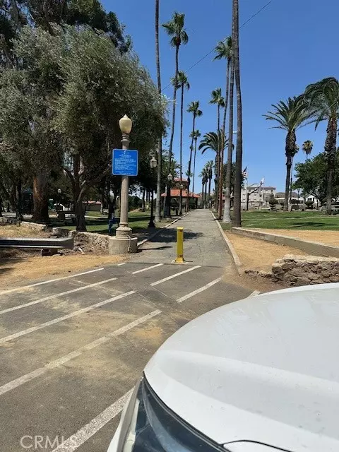 Lake Elsinore, CA 92530,305 Line ST