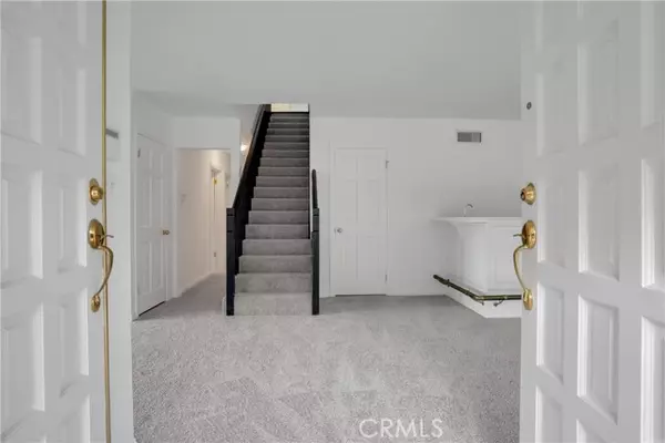 Sherman Oaks, CA 91423,3240 Longridge AVE