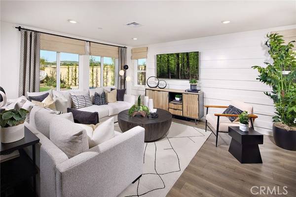 8527 Peachwillow CT, Jurupa Valley, CA 92509