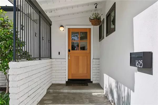 Santa Ana, CA 92706,1625 W Santa Clara AVE