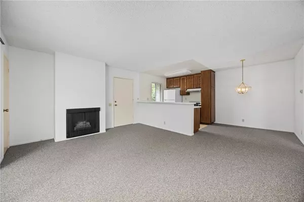 Santa Ana, CA 92704,2849 S Fairview ST H