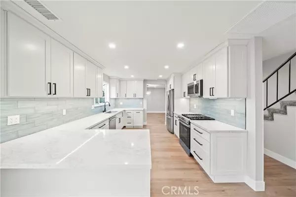 Huntington Beach, CA 92649,5262 Kenilworth DR