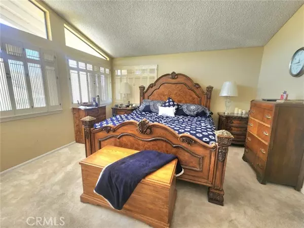 Palmdale, CA 93551,450 Fairway DR