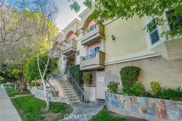 7045 Woodley AVE 218, Lake Balboa, CA 91406