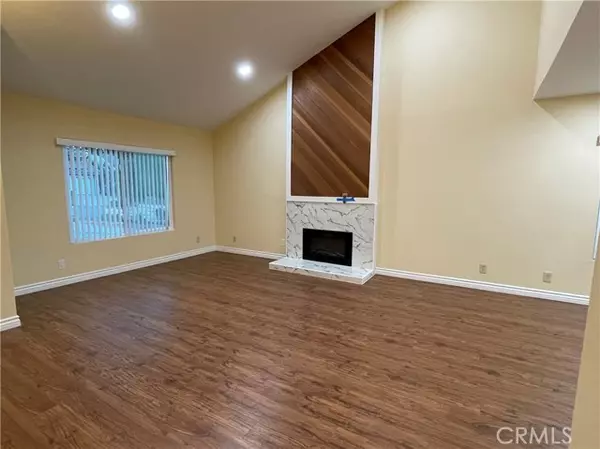 Fullerton, CA 92833,2536 Greenhill DR