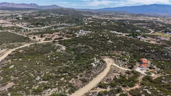 Aguanga, CA 92532,1032 Canyonside CT