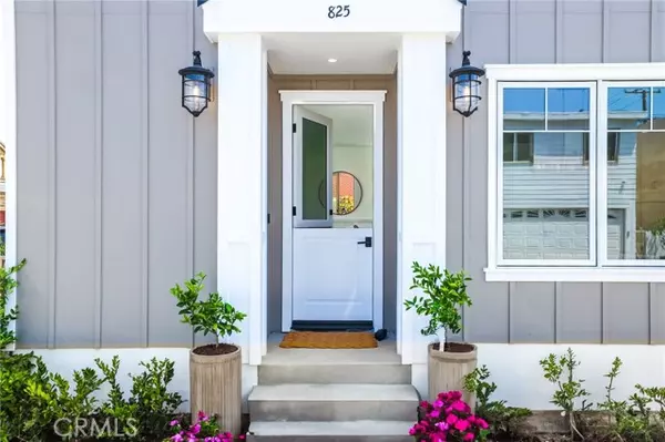 825 W Bay AVE A, Newport Beach, CA 92661