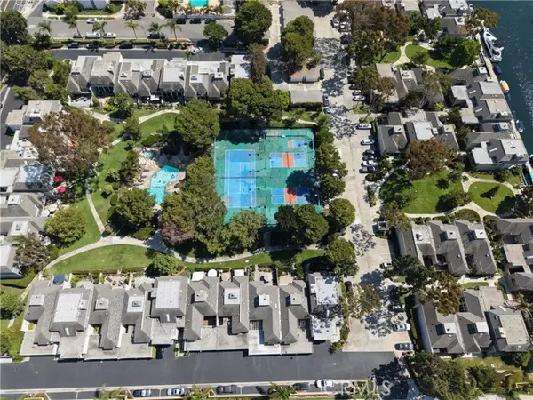 Huntington Beach, CA 92649,16355 Wimbledon LN