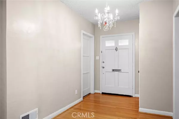 Glendale, CA 91207,958 E Stocker ST
