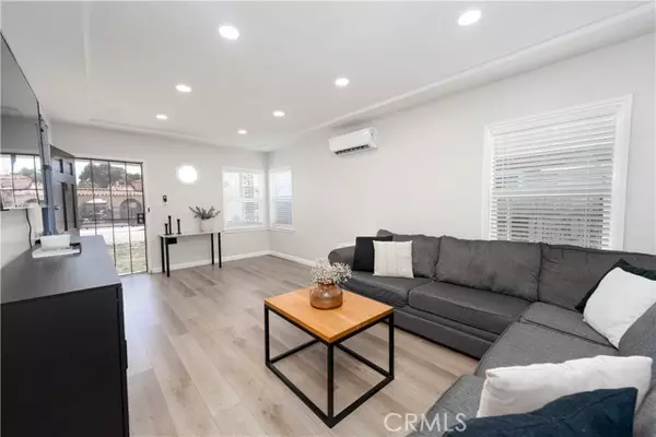 Lynwood, CA 90262,3831 Walnut AVE