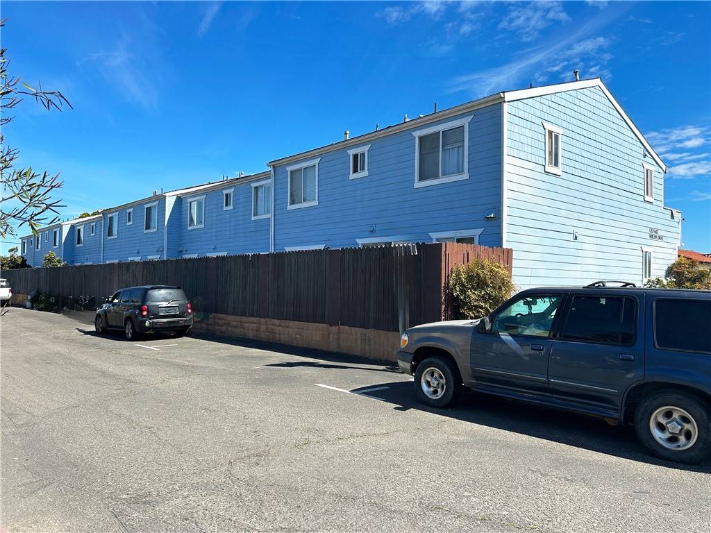 Santa Maria, CA 93454,435 E Newlove DR