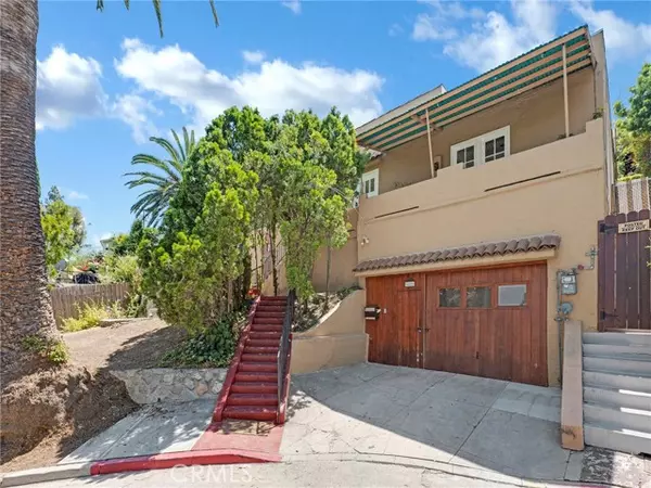 Los Angeles, CA 90068,6222 Glen Airy ST