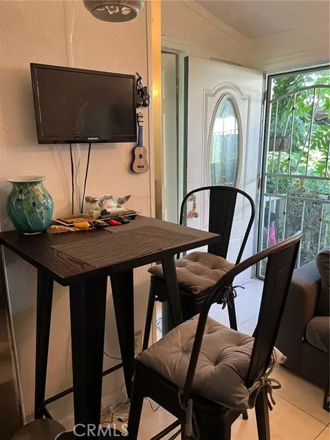 Newhall, CA 91321,23450 Newhall AVE 40