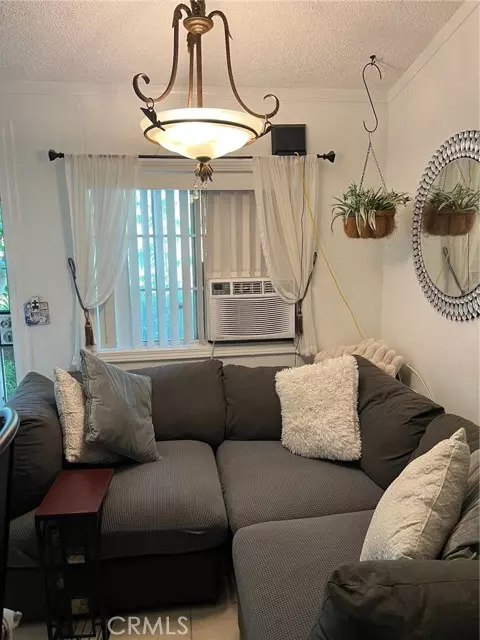 Newhall, CA 91321,23450 Newhall AVE 40