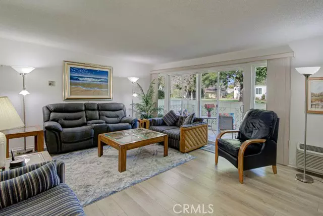 224 Avenida Majorca B, Laguna Woods, CA 92637