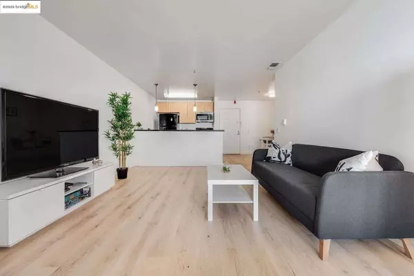 6400 Christie AVE #4317, Emeryville, CA 94608