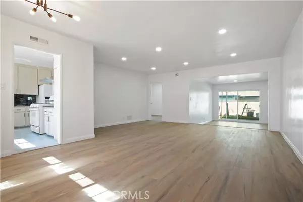 Hawthorne, CA 90250,11723 Chanera AVE