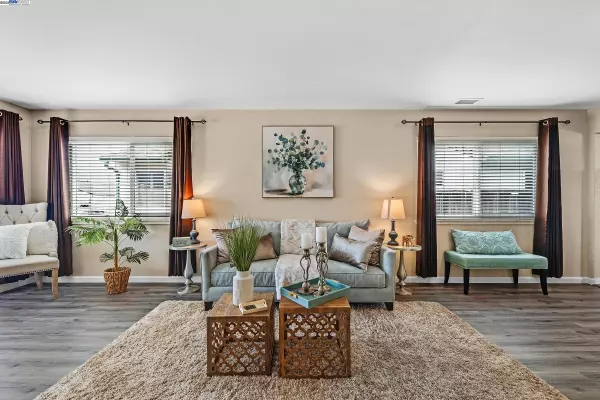 San Leandro, CA 94579,14616 Elm St