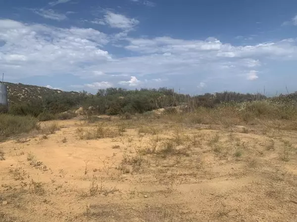 Escondido, CA 92027,17484 Rockwood RD