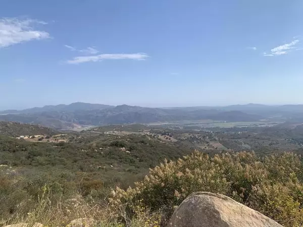 Escondido, CA 92027,17484 Rockwood RD