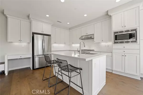 Irvine, CA 92618,141 Full Sun