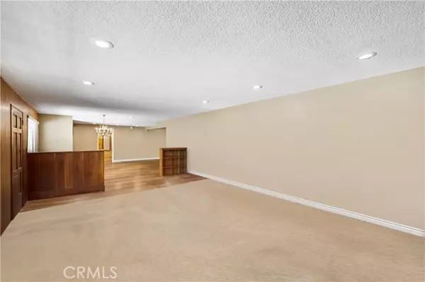 Santa Ana, CA 92706,2304 Lewis ST