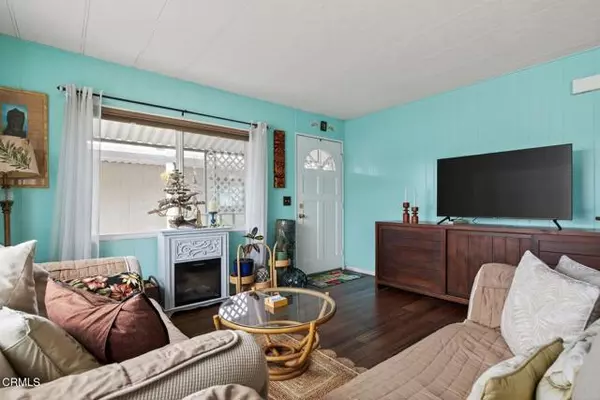 Oxnard, CA 93035,5540 W 5th ST 111