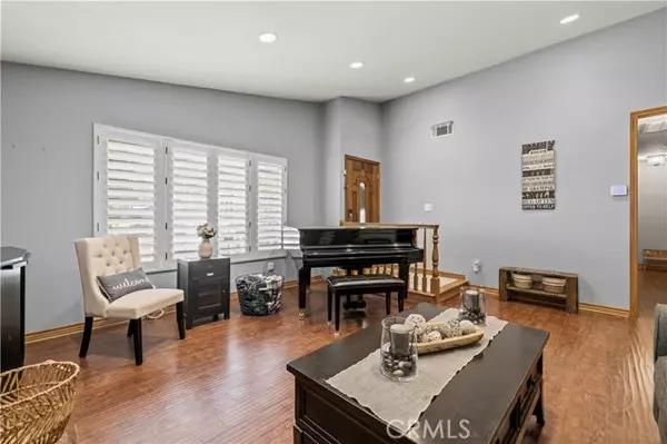 Sylmar, CA 91342,13974 Tucker AVE