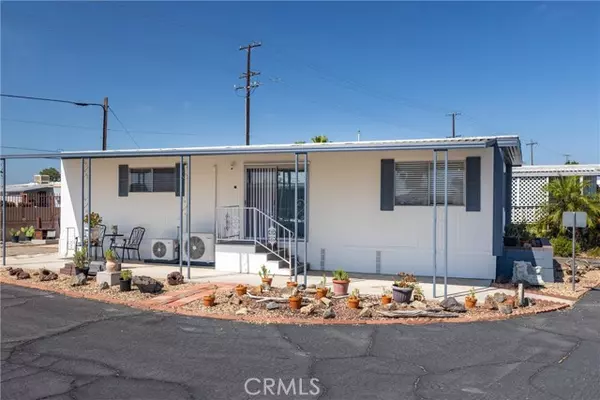 332 N Lyon AVE 16, Hemet, CA 92543