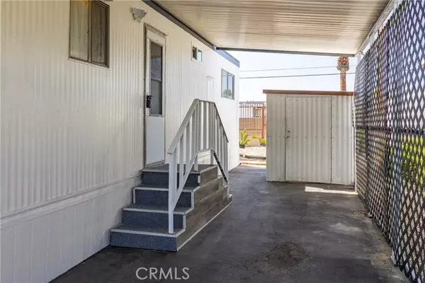 Hemet, CA 92543,332 N Lyon AVE 16