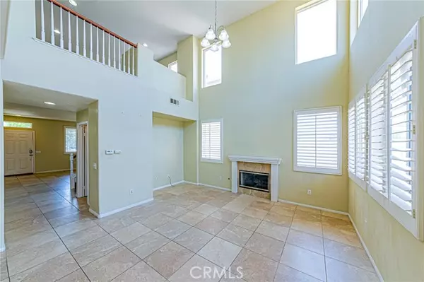 Carson, CA 90746,955 Blackberry LN