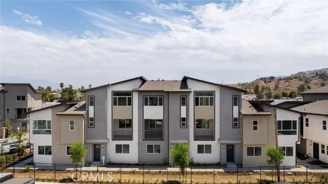 1142 Santo Antonio DR, Colton, CA 92324