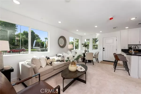 Colton, CA 92324,1142 Santo Antonio DR