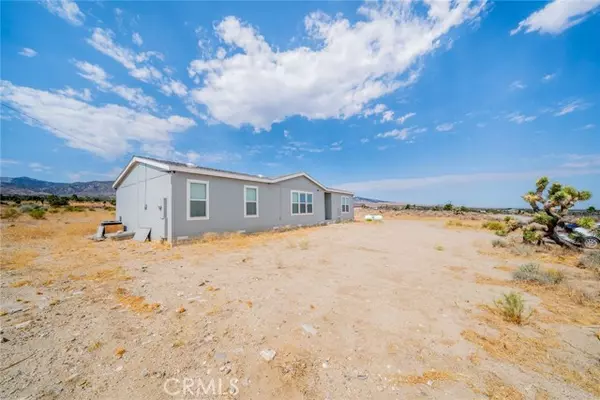 Pinon Hills, CA 92372,1573 Smoke Tree RD
