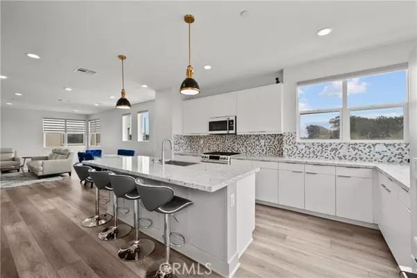 1068 Canal ST, Oxnard, CA 93035