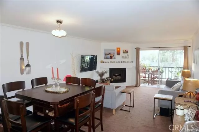 5520 Owensmouth AVE 217, Woodland Hills, CA 91367