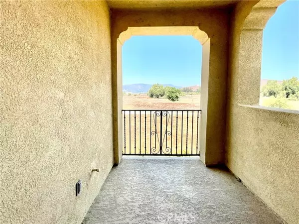 Lake Elsinore, CA 92530,1800 E Lakeshore DR 1210