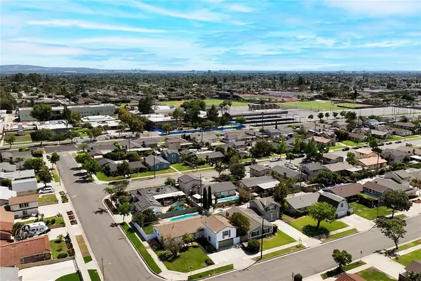 Orange, CA 92869,3932 E Sycamore AVE