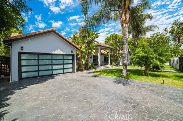 Tarzana, CA 91356,19405 Collier ST