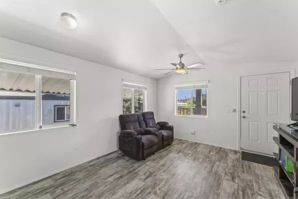 El Cajon, CA 92021,12044 Royal RD SPC 103