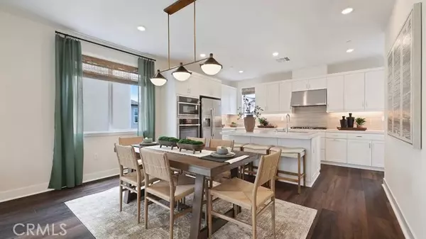 Valencia, CA 91381,27463 Sand Almond WAY