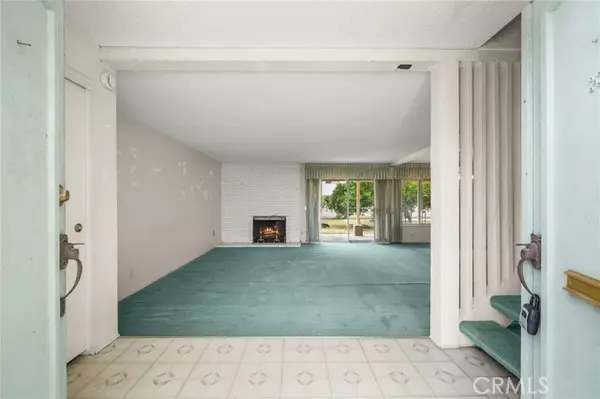 Santa Ana, CA 92707,3626 S Garnsey ST