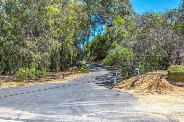 Redlands, CA 92373,30515 E Sunset Dr S