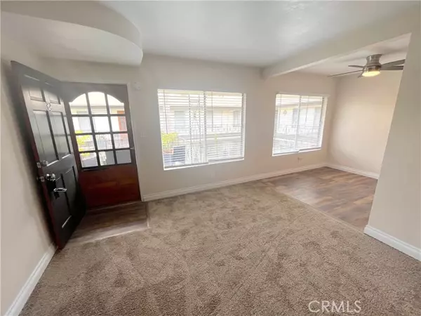 Costa Mesa, CA 92627,2115 Placentia AVE 32