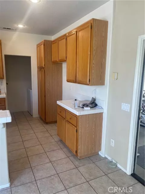 Tustin, CA 92780,1052 Wass ST 3