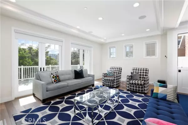 Corona Del Mar, CA 92625,613 Iris AVE