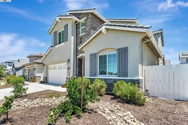 Manteca, CA 95337,2464 Dilip Dr