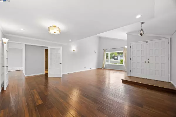 Concord, CA 94518,4321 Kingswood Dr