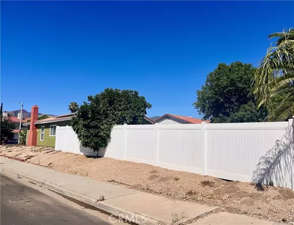 Lake Elsinore, CA 92530,230 Broadway ST