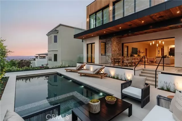 876 5th ST, Manhattan Beach, CA 90266